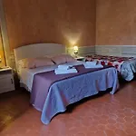 I Rinascimenti Bed and Breakfast 4*